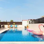 Villa Icarus In The Heart Of *