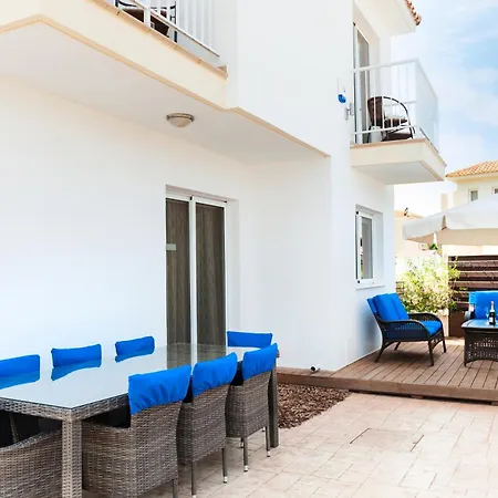 Villa Icarus In The Heart Of