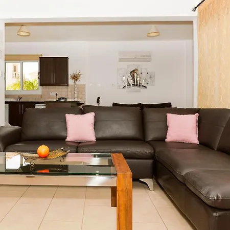 Icarus In The Heart Of * Protaras