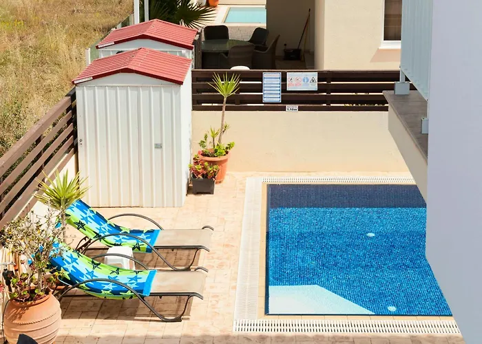 Icarus In The Heart Of * Protaras